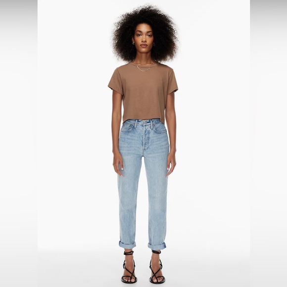 ‼️SOLD‼️ BNWT Aritzia Denim Forum The Boyfriend High-rise Loose jeans - Picture 1 of 9